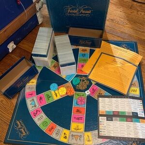 Original 1981 Trivial Pursuit Master Game Genus Edition